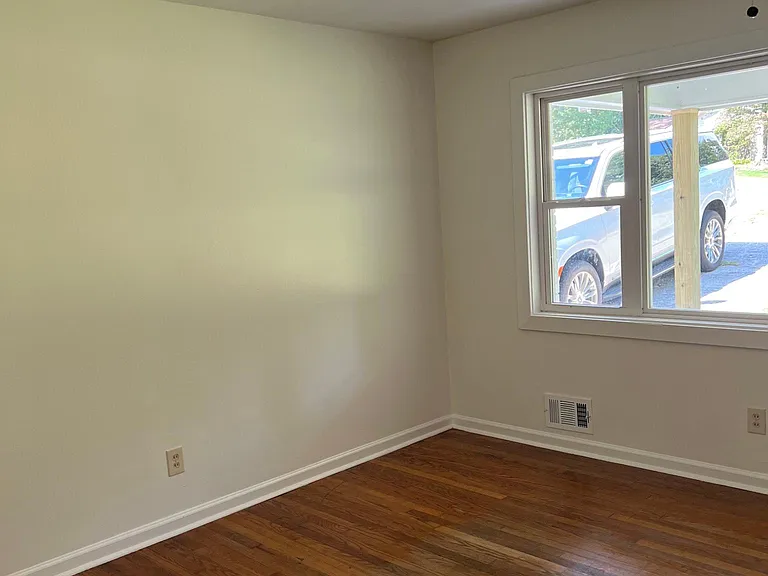 4454 Roberta Cir — Photo 3