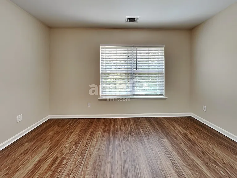 160 Grayson Ave — Photo 20