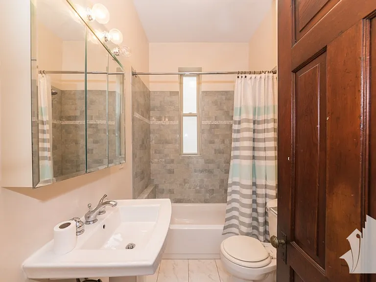 851 W Wellington Ave #3 — Photo 16