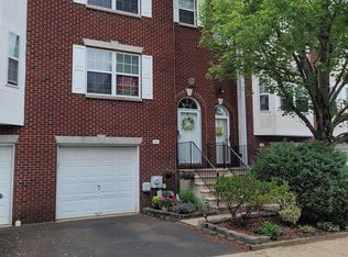 101 Carol Ct, Lansdale, PA 19446