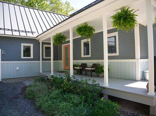 42 Intervale Rd, Freeport, ME 04032