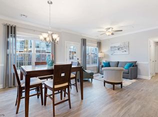 1 Elizabeth St APT 2, Raritan, NJ 08869