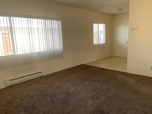 3rd image of 550 S Richmond Ave APT 5