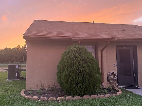 5th image of 943 Park Villa Cir #943