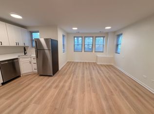 6236 N Bell Ave #E, Chicago, IL 60659