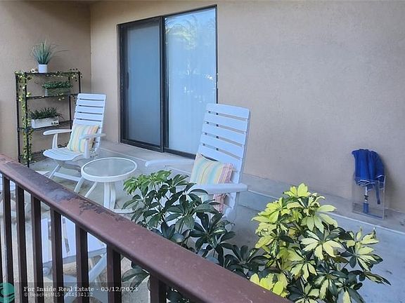 4th image of 2202 S Cypress Bend Dr APT 103