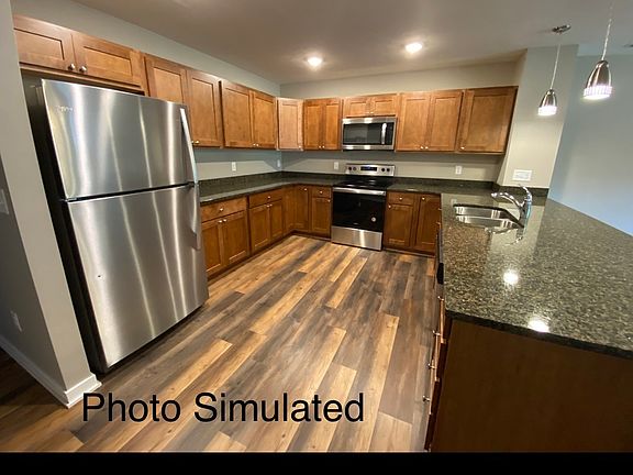 2nd image of 2277 Holdrege St #2