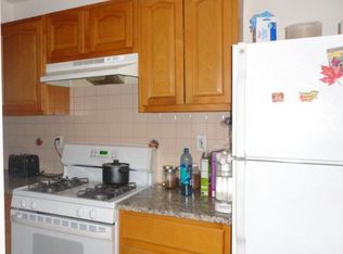 1043 47th Ave APT 4D, Long Island City, NY 11101