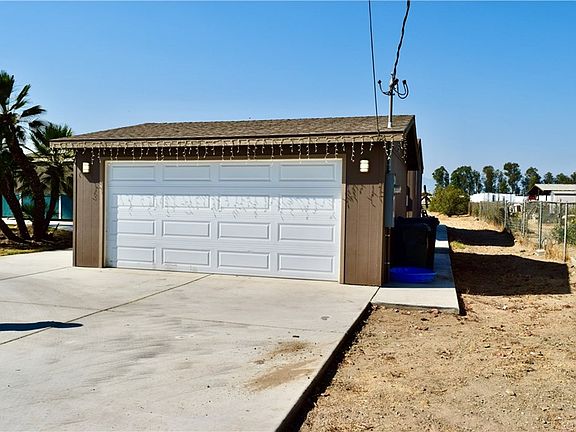 2nd image of 19422 Jurupa Ave