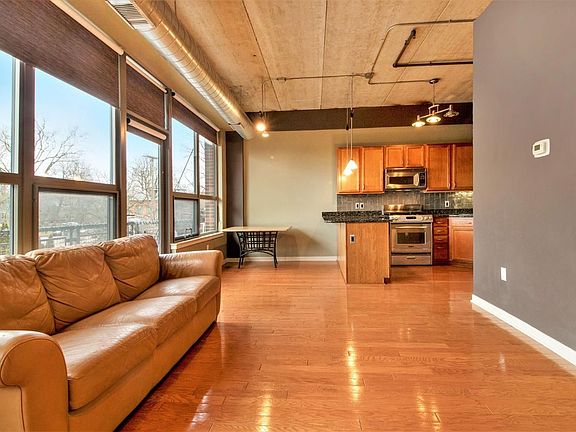 5th image of 315 2nd St APT 303