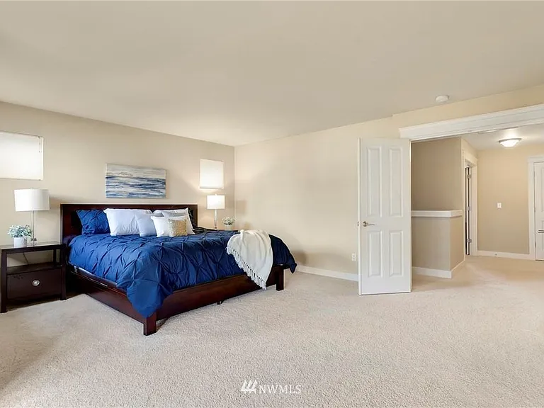 4450 Logan Dr NE — Photo 14