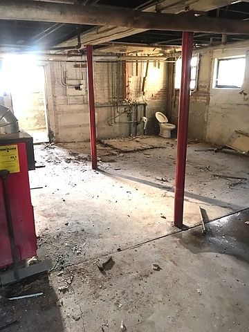 2nd image of 1010 31st Ave