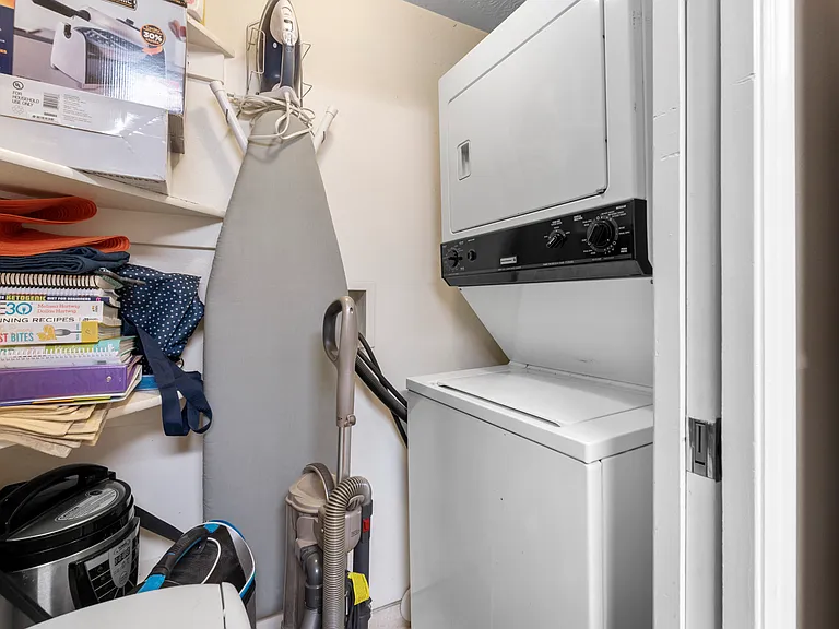 602 N 800 E #101 — Photo 7