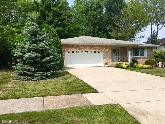 3rd image of 1525 Firethorn Dr