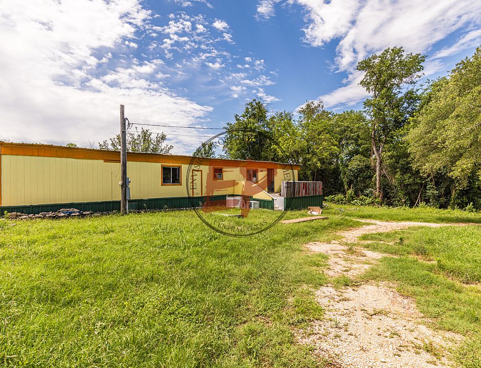 1st image of 190 Creek Dr