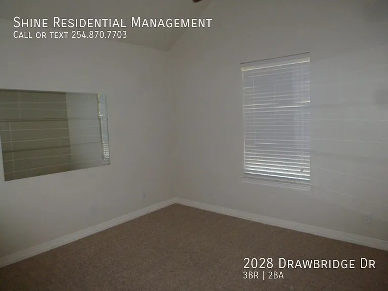 2028 Drawbridge Dr — Photo 8