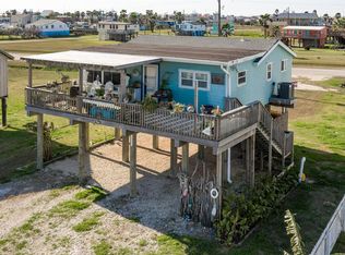 1002 Sea Shell Rd, Surfside Beach, TX 77541
