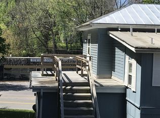 963 W Beverley St APT 2, Staunton, VA 24401