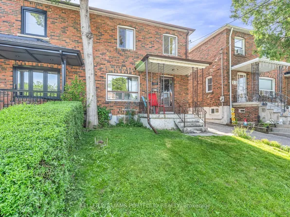 210 Bicknell Ave, Toronto, ON M6M 4G9