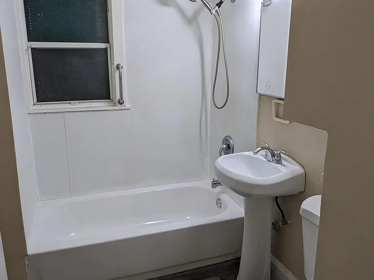 909 Magnolia Dr #HOUSE — Photo 26