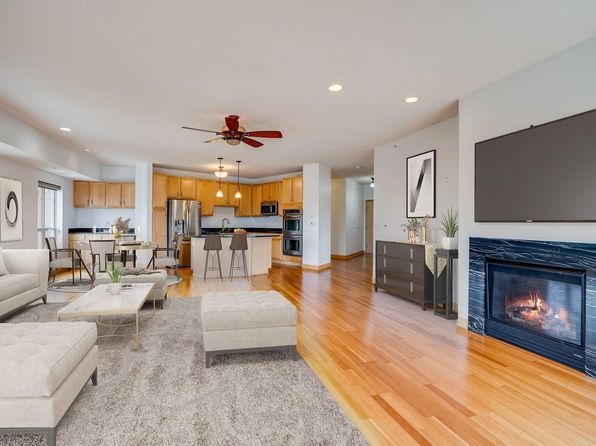 1101 Main St NE Unit 302