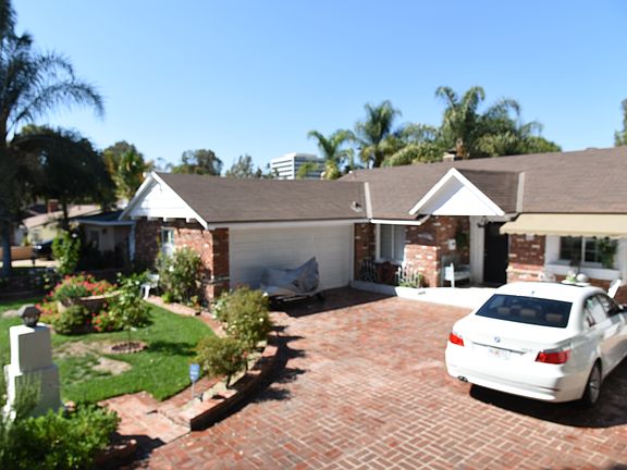 2nd image of 20909 Avenue San Luis