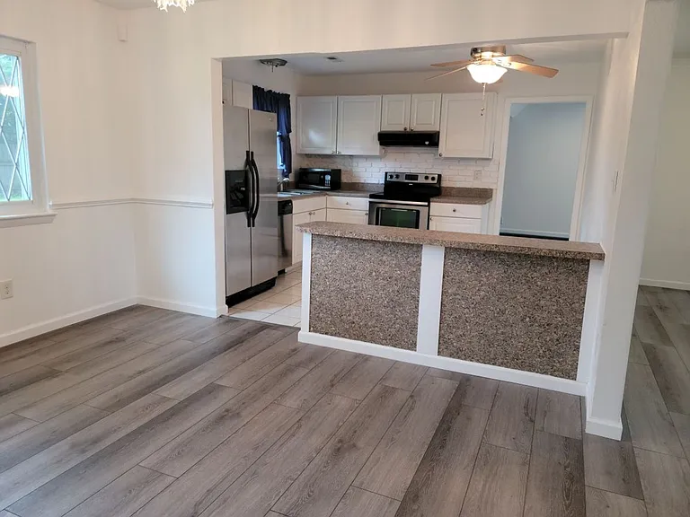 932 Gossman Dr — Photo 11