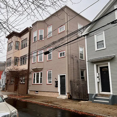 21 Kenyon St #1 Photo 1