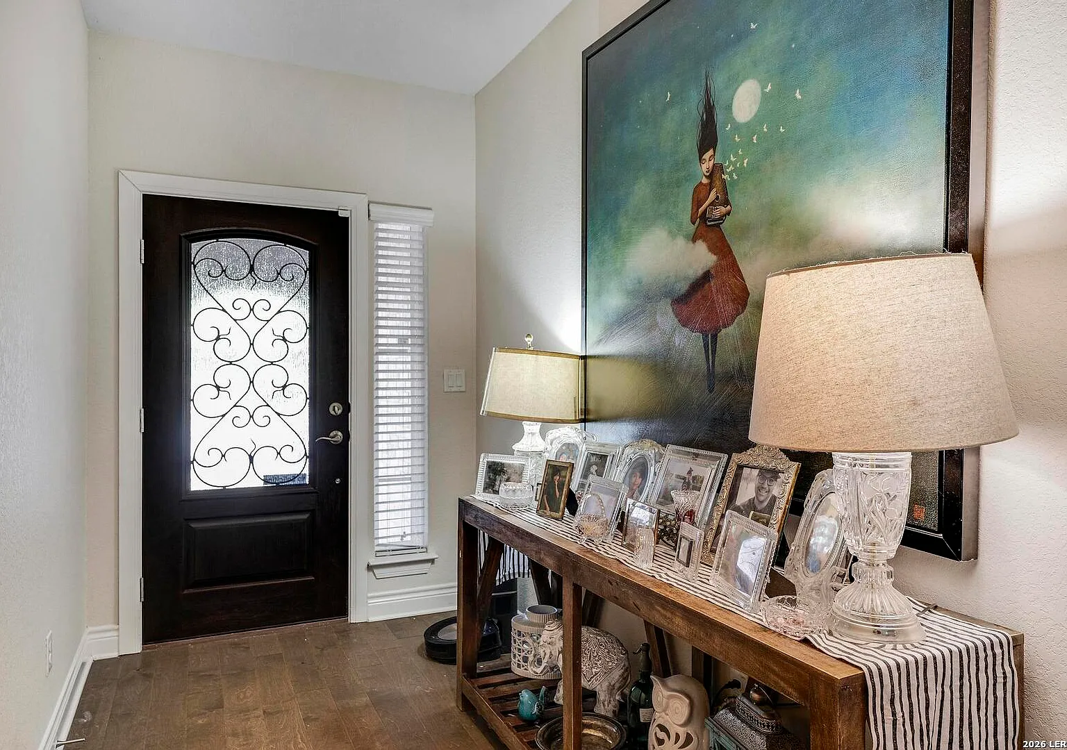5 bed, 3223 sqft, $2,700 — Photo 1