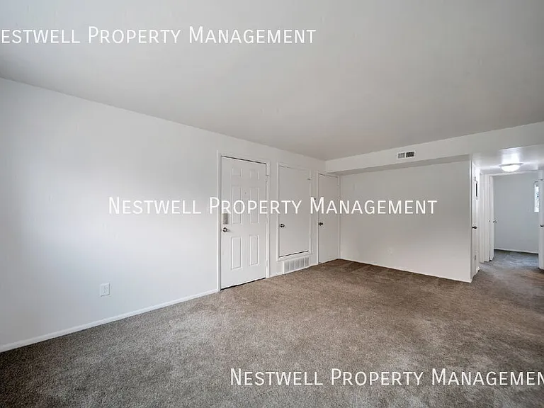 8453 S Westbridge Rd — Photo 3