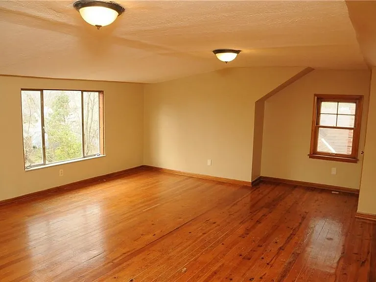 1158 Castleton Rd — Photo 25