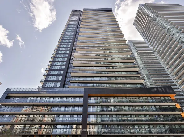 127 Broadway Ave #302, Toronto, ON M4P 1V2