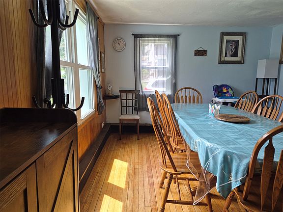 4th image of 87 Fairview Dr