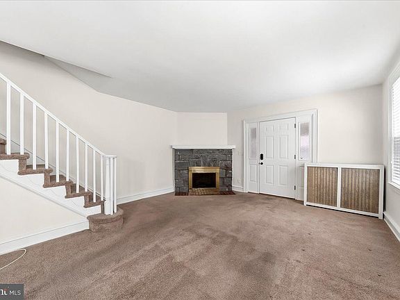 4th image of 3202 Marshall Rd