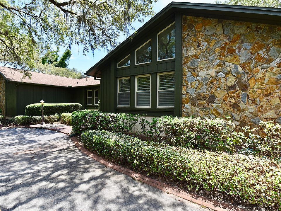 1st image of 30 Eagle Ln