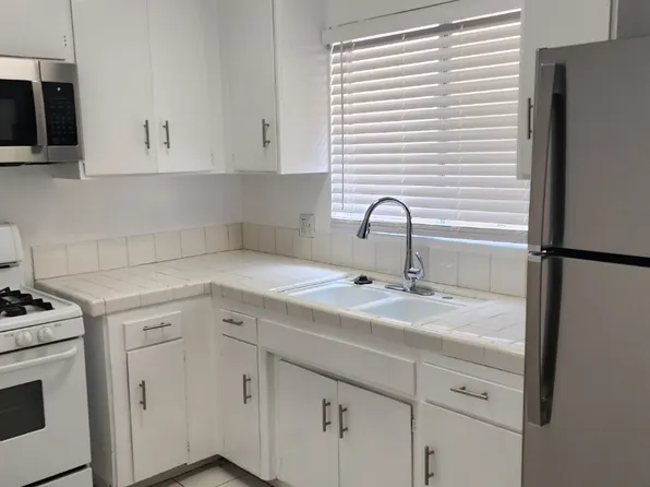 1917 Vanderbilt Ln, Redondo Beach, CA 90278