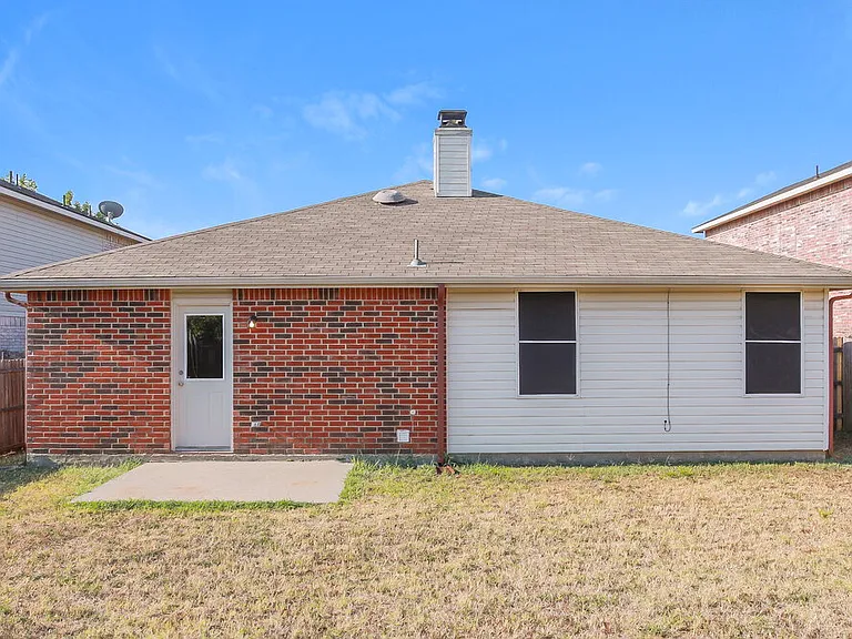 3343 Lipizzan Dr — Photo 16