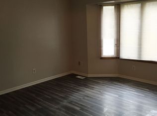 27745 Hickler Ln, Harrison Township, MI 48045