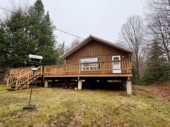 338 Healy Rd, Chateaugay, NY 12920
