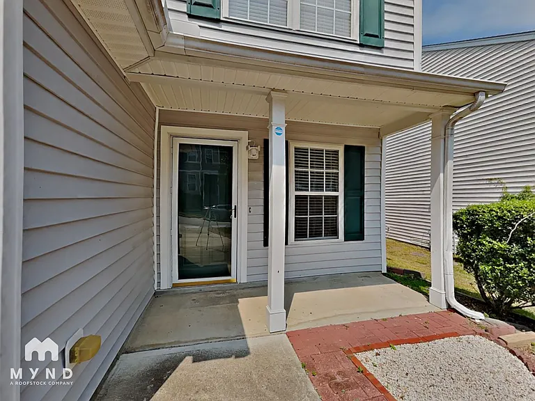 7021 Jeffreys Creek Ln — Photo 2