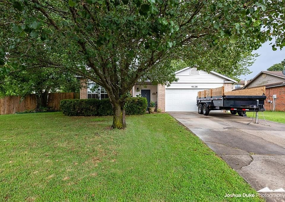 1st image of 4126 N Cambray Dr