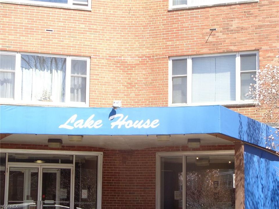1st image of 11850 Edgewater Dr APT 306