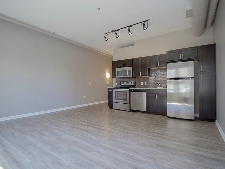 1520 Harney Street — Photo 18