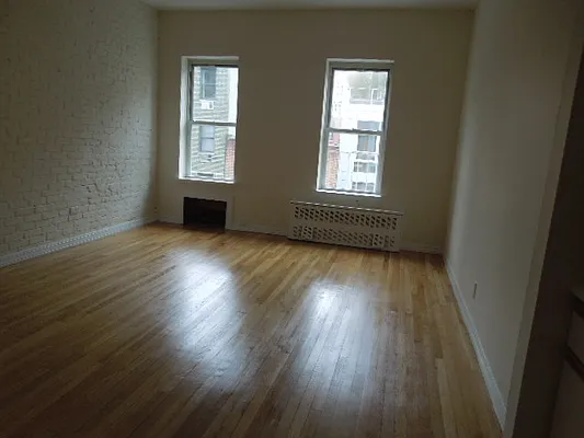 Rented by Fleet Realty | media 22