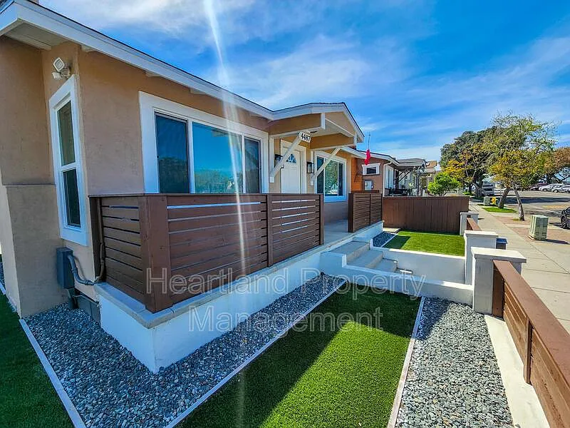 2 bed, 1.0 bath, 624 sqft, $2,595 — Photo 3
