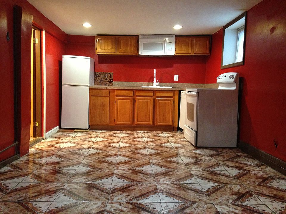 1st image of 228 S Burnett St