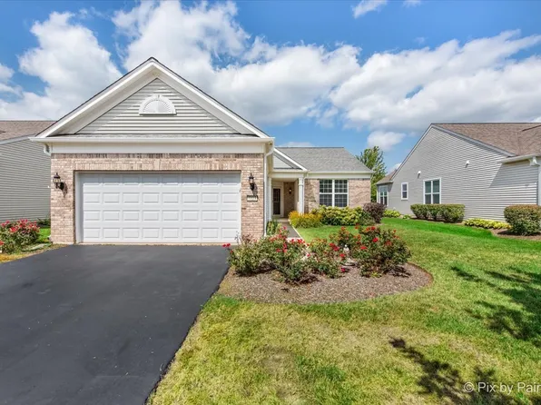 3223 Epstein Cir, Mundelein, IL 60060