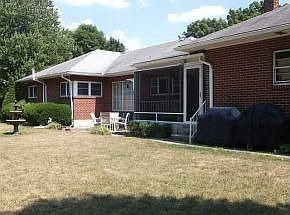 4th image of 2115 Riverview Dr