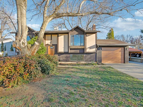 569 E Aloha Ln, Sandy, UT 84070