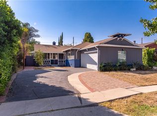 6923 Burnet Ave, Van Nuys, CA 91405